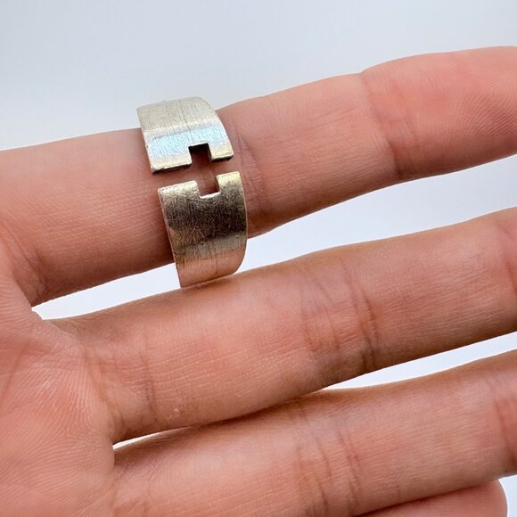 VTG Sterling Silver 925 Open Cross Tapered Band 10mm Wide Ring Size 9.5 - Picture 4 of 9